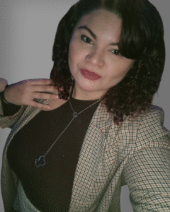 Ionar Christina, autora de Hogar con Soluciones, blog de decoración y organización del hogar